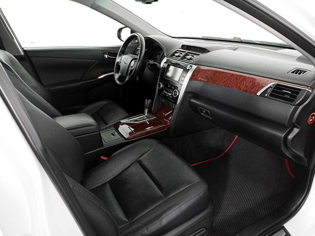 Купить Toyota Camry, 2014, 181 002 км.. Фото: #6