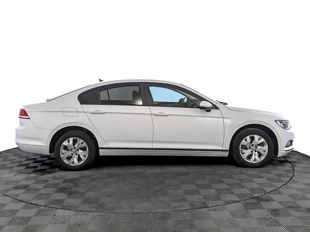 Купить Volkswagen Passat, 2017, 120 532 км.. Фото: #3