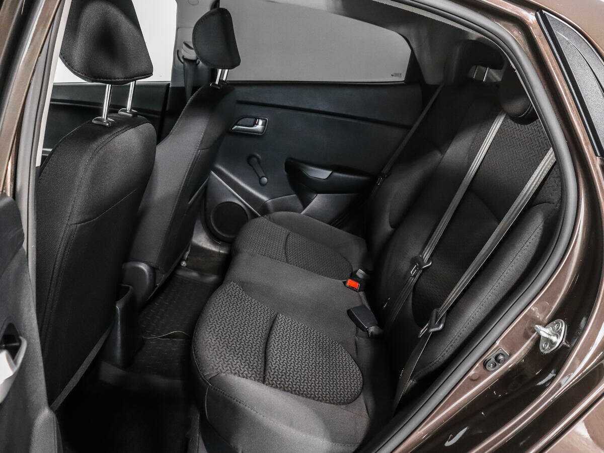 Купить Kia Rio, 2015, 116 181 км.. Фото: #9