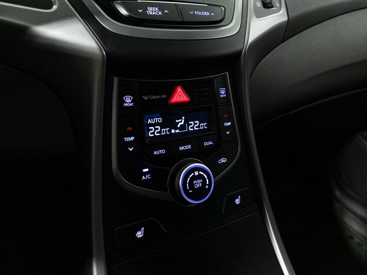 Купить Hyundai Elantra, 2015, 89 590 км.. Фото: #15