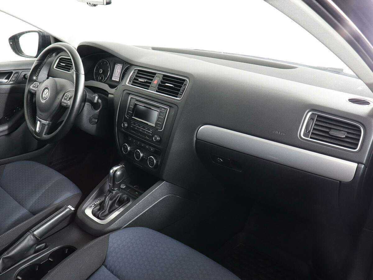 Купить Volkswagen Jetta, 2013, 127 564 км.. Фото: #8