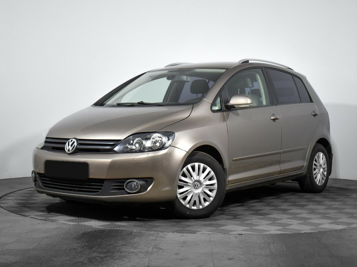 Купить Volkswagen Golf Plus, 2012, 207 000 км.. Посмотреть фото