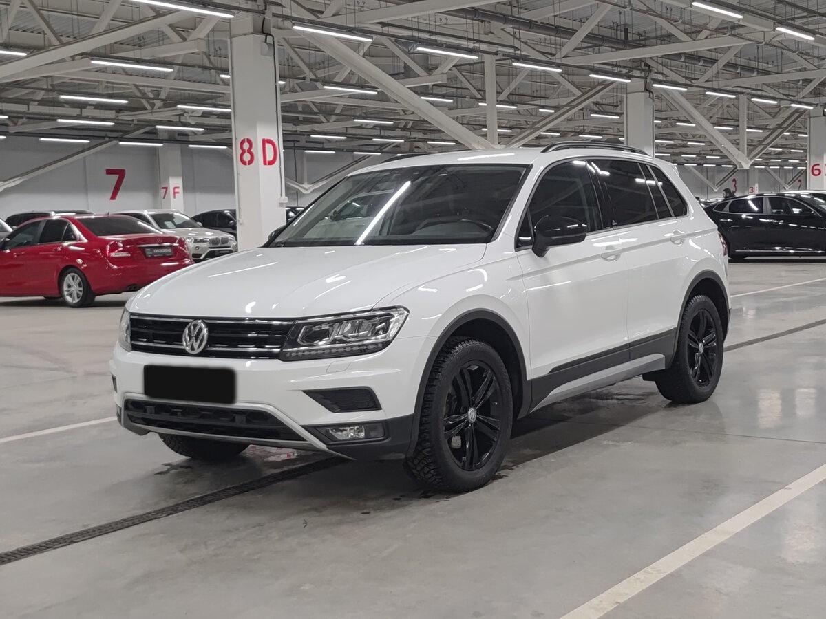 Купить Volkswagen Tiguan, 2019, 111 009 км.. Посмотреть фото