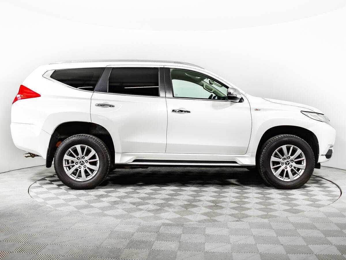 Купить Mitsubishi Pajero Sport, 2017, 127 467 км.. Фото: #3