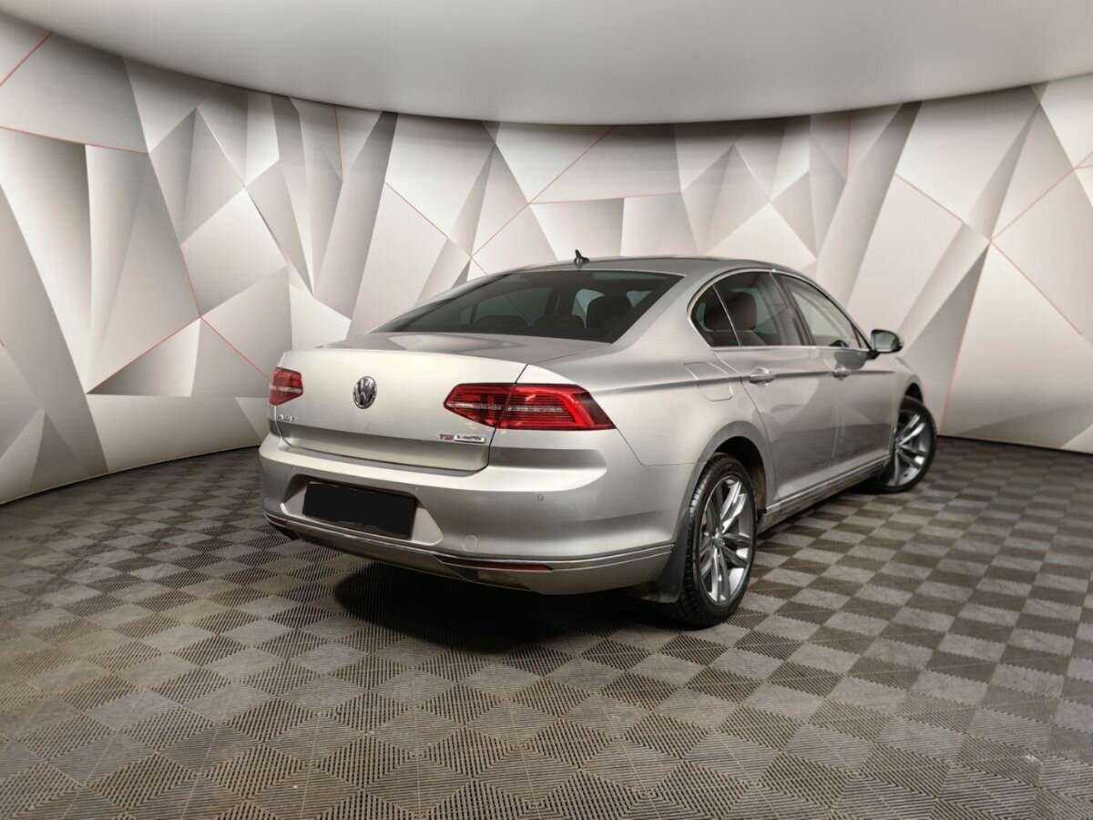 Купить Volkswagen Passat, 2017, 99 391 км.. Фото: #1