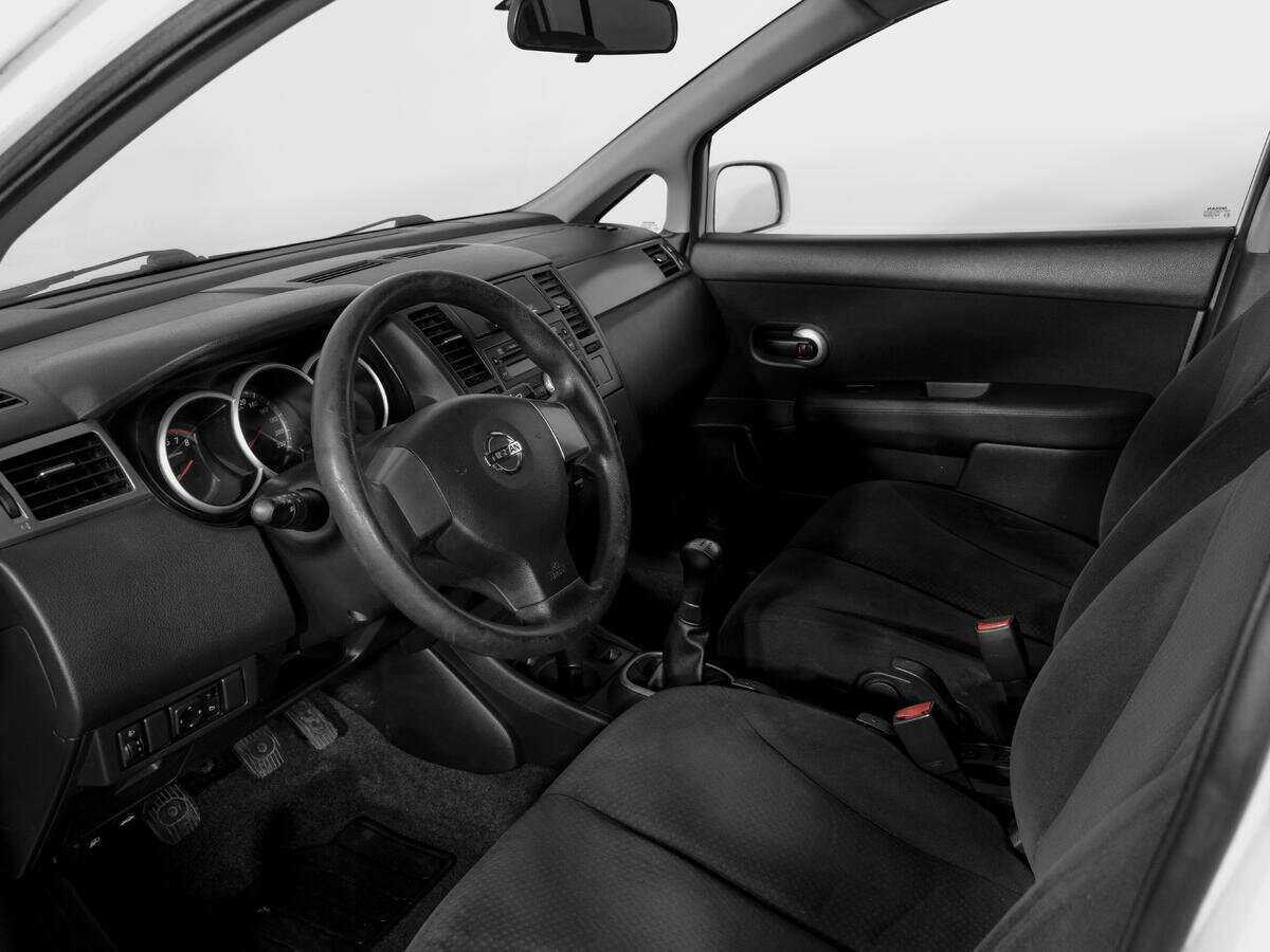 Купить Nissan Tiida, 2013, 140 737 км.. Фото: #13