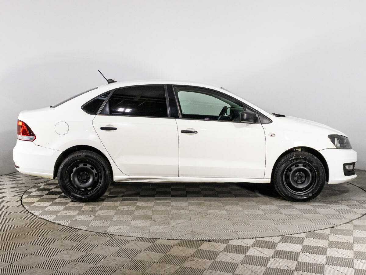 Купить Volkswagen Polo, 2017, 379 603 км.. Фото: #2