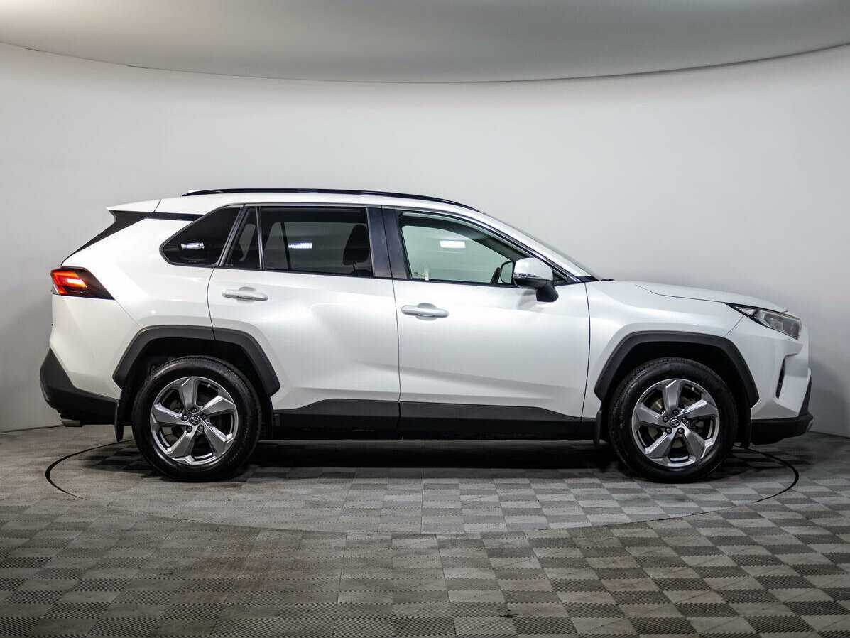 Купить Toyota RAV4, 2020, 63 125 км.. Фото: #2