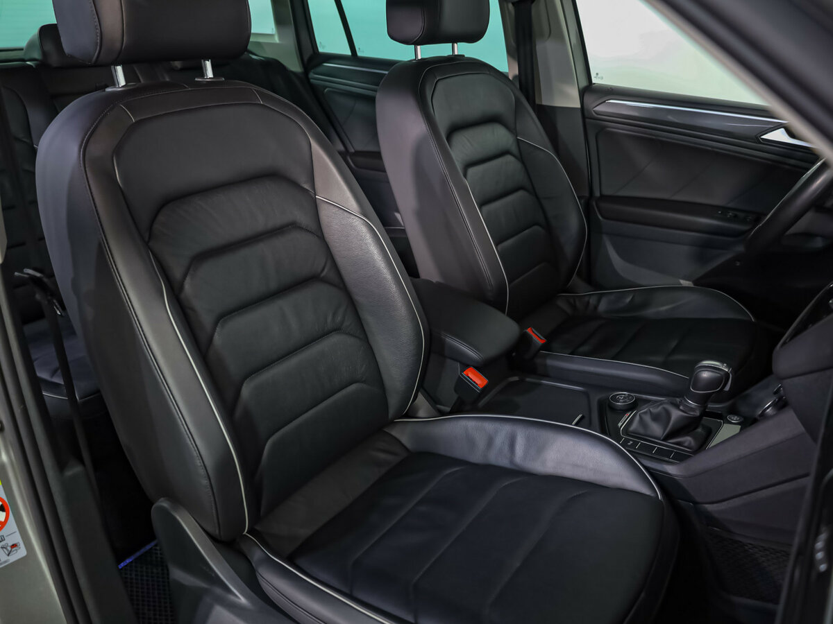 Купить Volkswagen Tiguan, 2019, 132 652 км.. Фото: #19