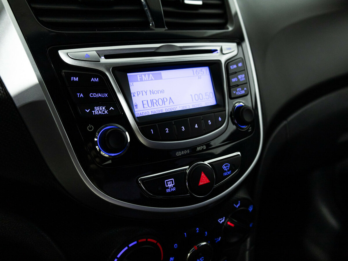Купить Hyundai Solaris, 2012, 151 056 км.. Фото: #13