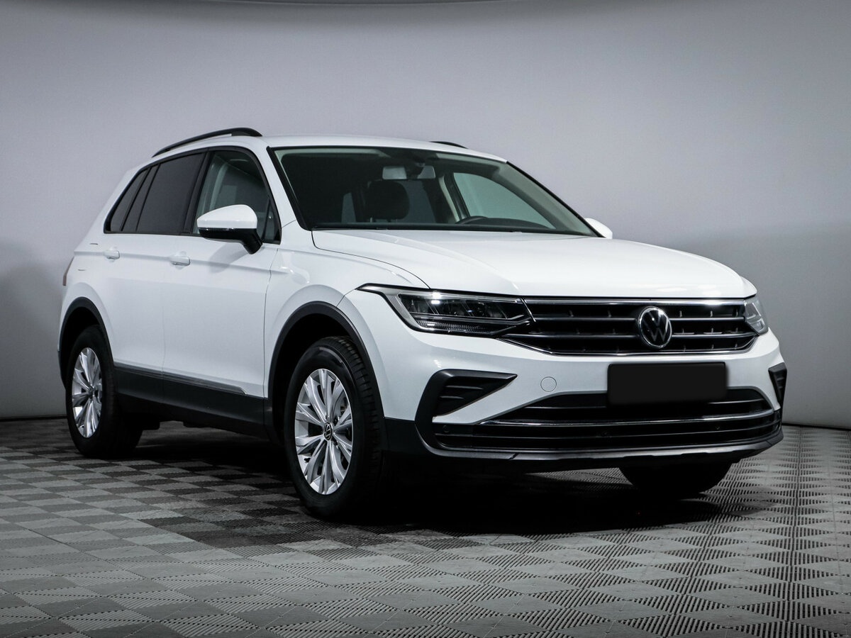 Купить Volkswagen Tiguan, 2021, 8 100 км.. Фото: #2