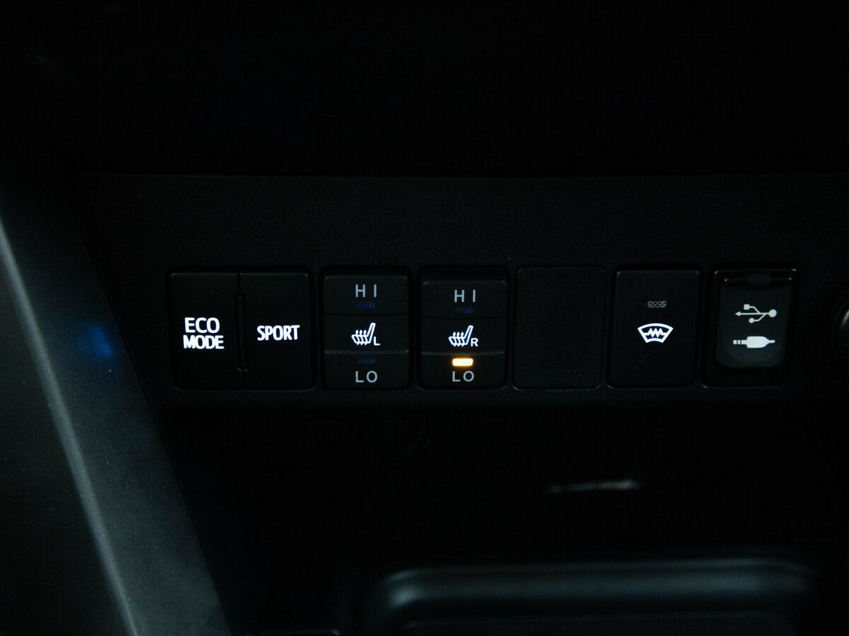 Купить Toyota RAV4, 2019, 97 801 км.. Фото: #13