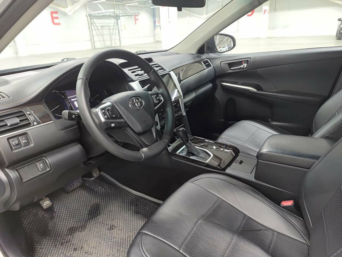 Купить Toyota Camry, 2017, 137 498 км.. Фото: #15