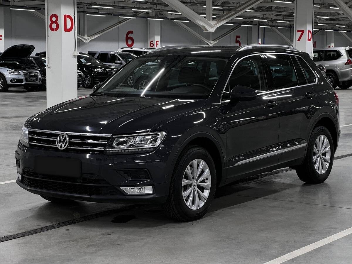 Купить Volkswagen Tiguan, 2017, 136 172 км.. Посмотреть фото