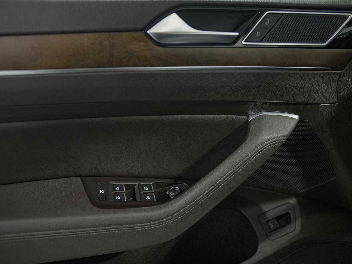Купить Volkswagen Passat, 2016, 153 225 км.. Фото: #11