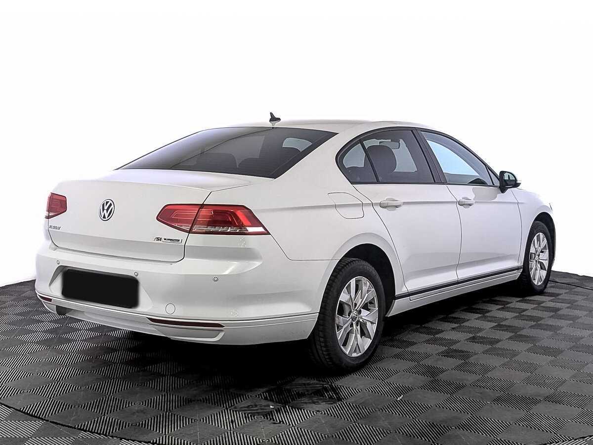 Купить Volkswagen Passat, 2017, 120 532 км.. Фото: #4
