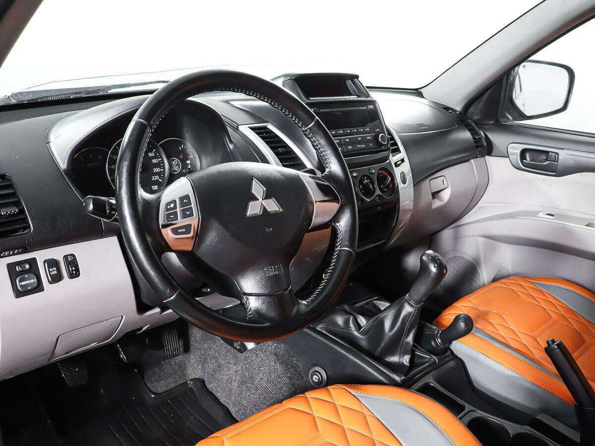 Купить Mitsubishi Pajero Sport, 2014, 366 244 км.. Фото: #14