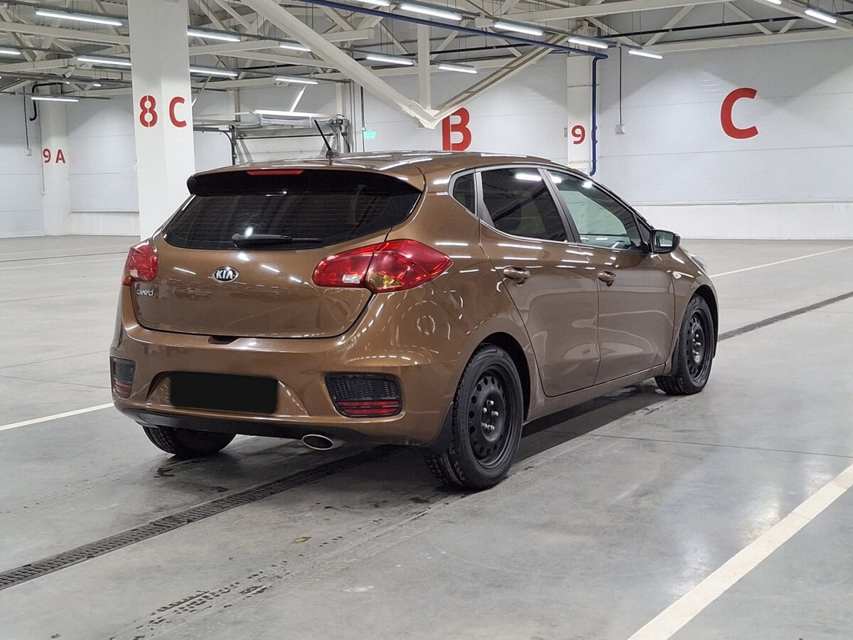 Купить Kia Ceed, 2015, 111 891 км.. Фото: #4