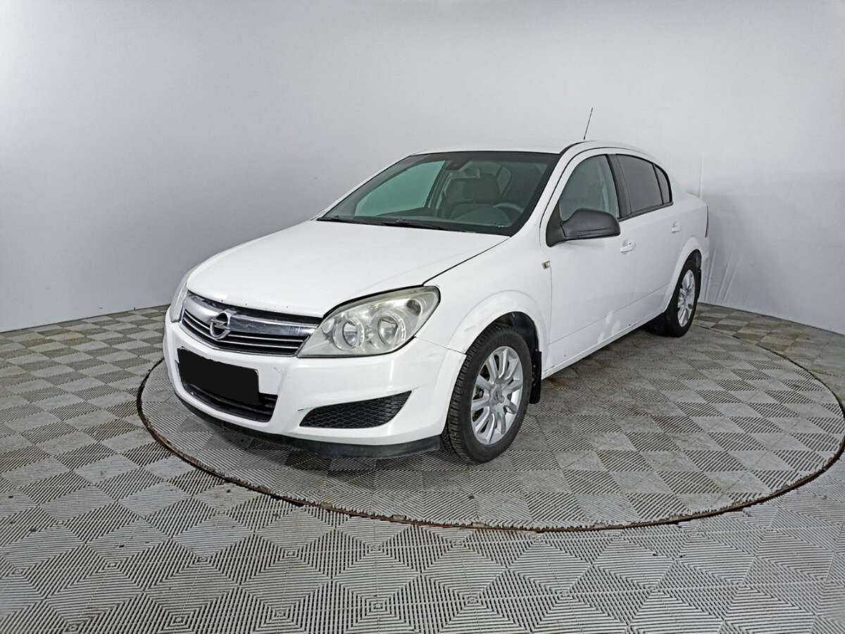 Купить Opel Astra, 2013, 218 764 км.. Посмотреть фото
