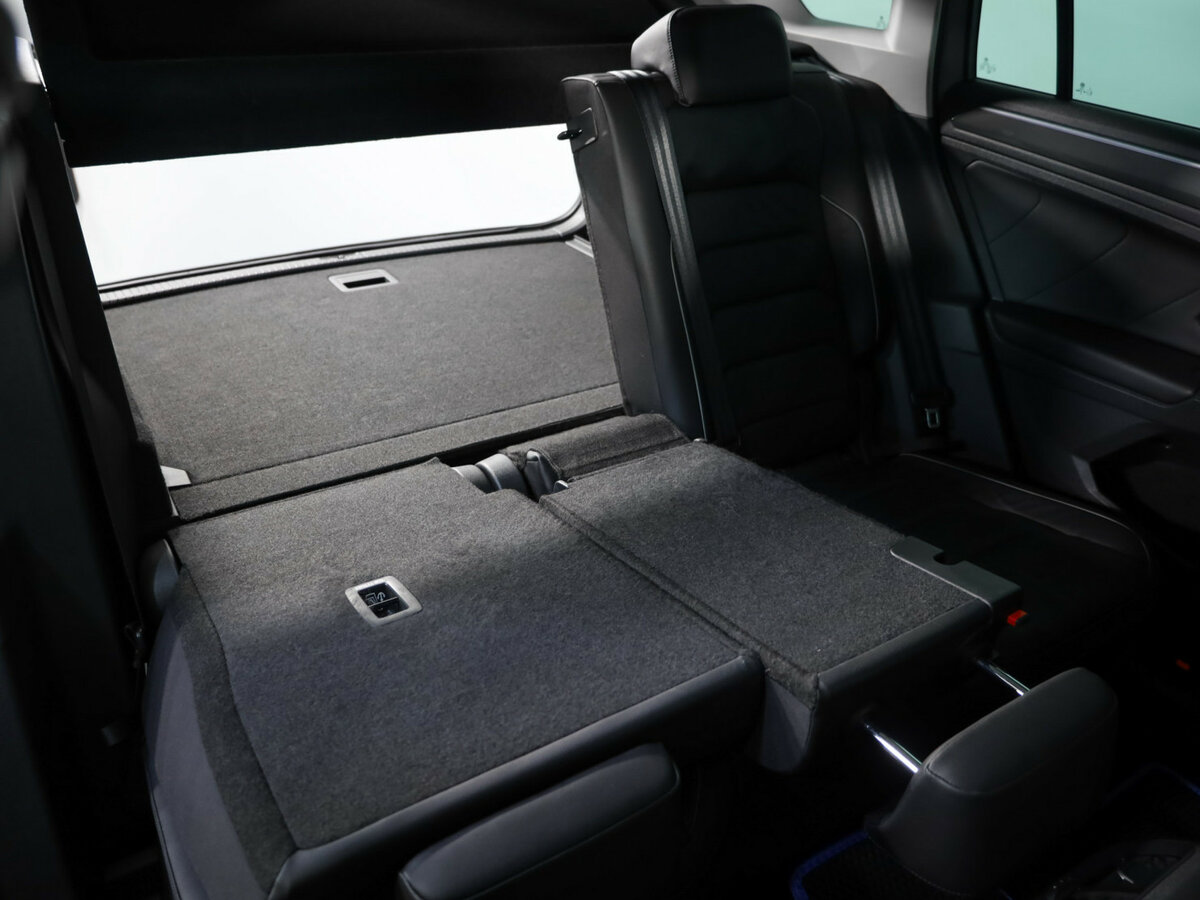 Купить Volkswagen Tiguan, 2019, 132 652 км.. Фото: #24