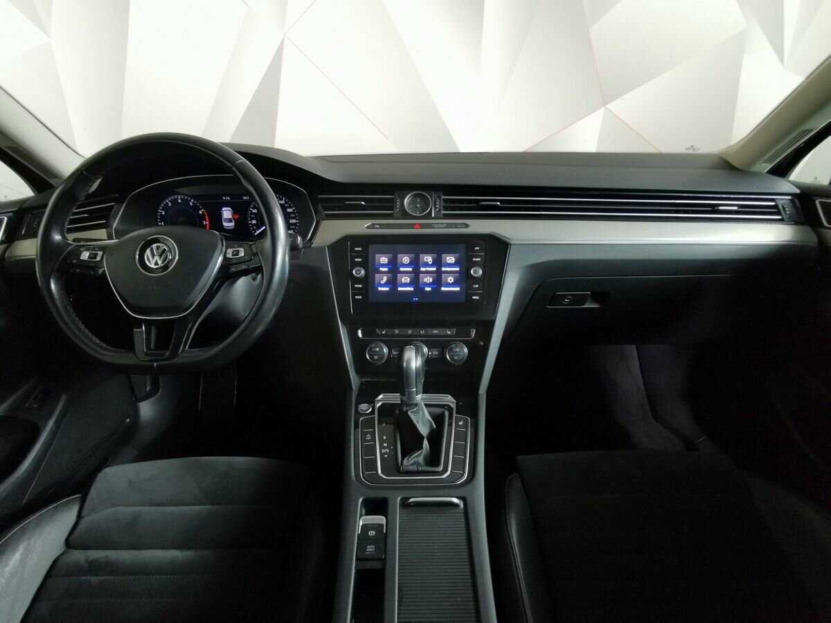 Купить Volkswagen Passat, 2018, 110 898 км.. Фото: #9