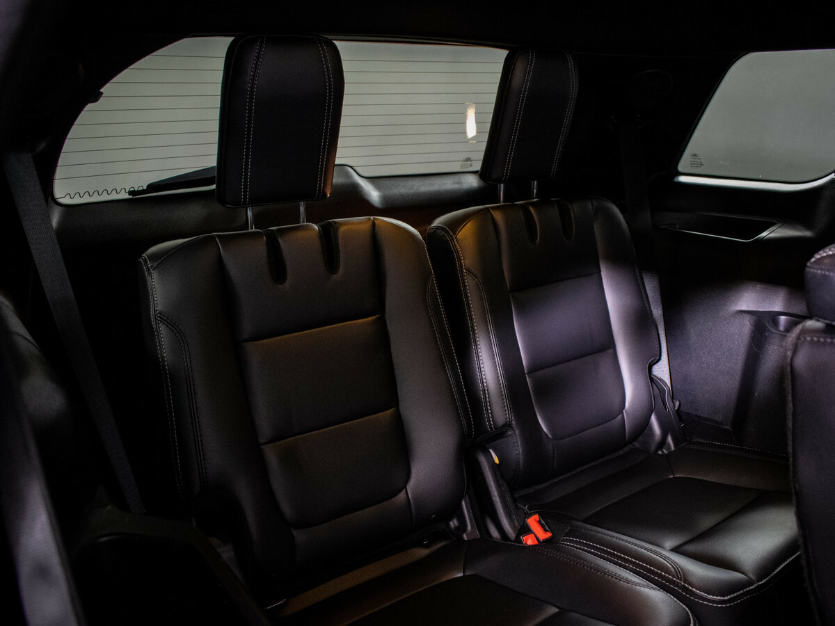 Купить Ford Explorer, 2017, 133 565 км.. Фото: #8
