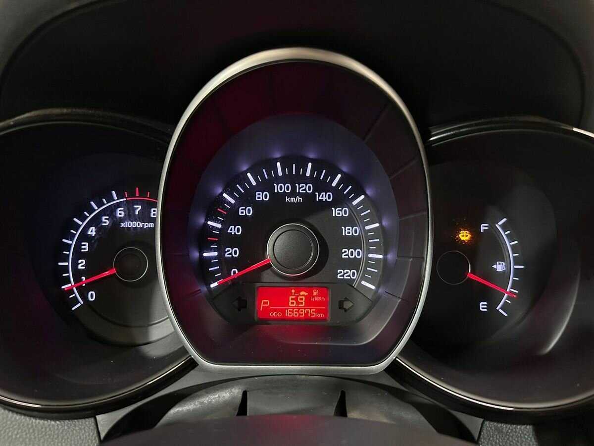 Купить Kia Rio, 2013, 166 980 км.. Фото: #11