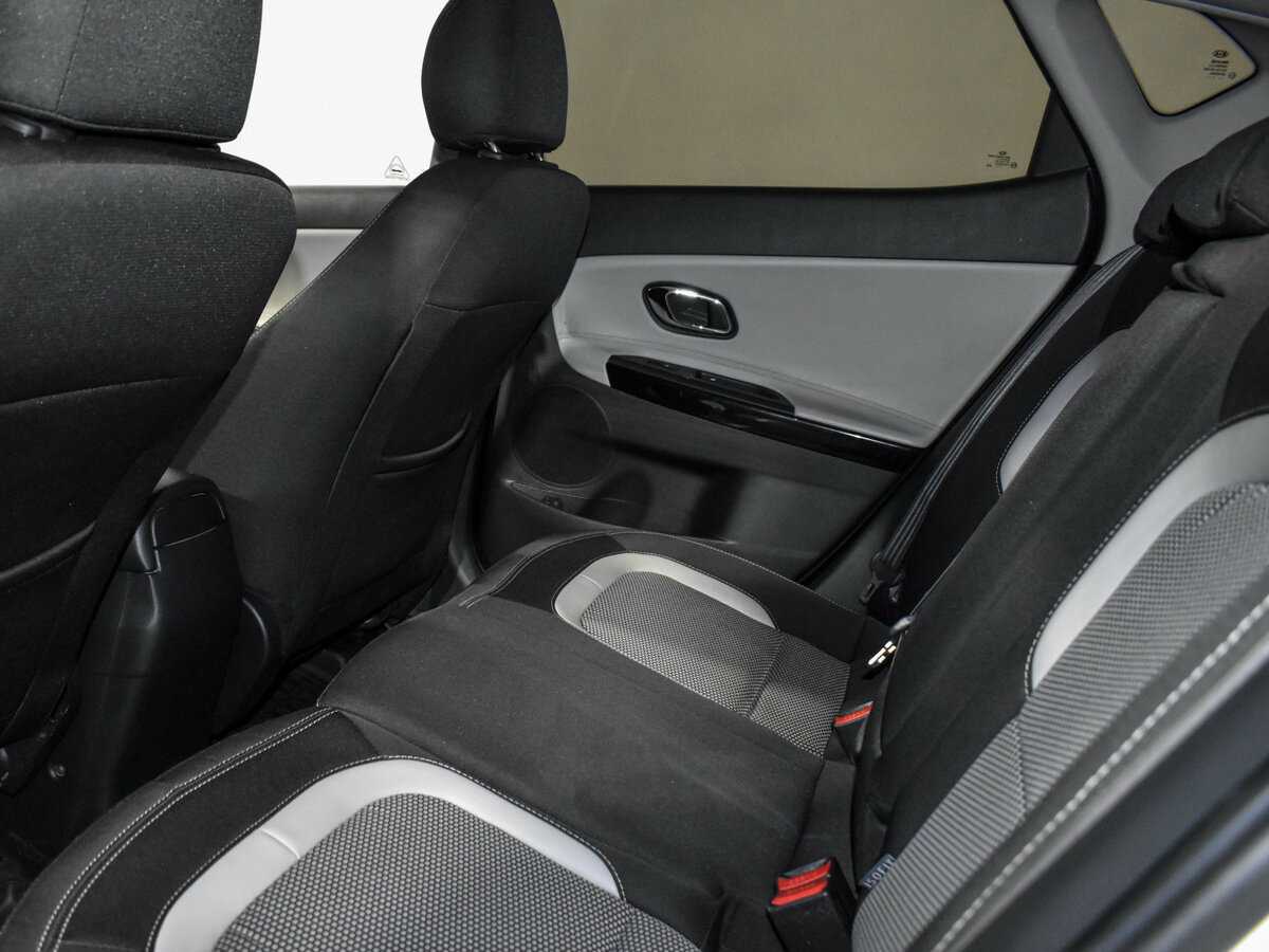 Купить Kia Ceed, 2012, 215 332 км.. Фото: #11