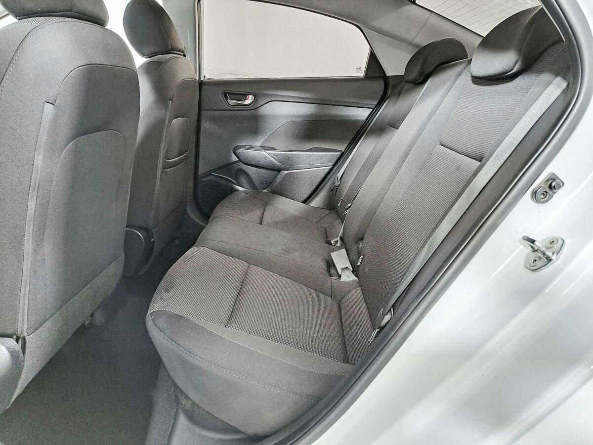 Купить Hyundai Solaris, 2019, 106 601 км.. Фото: #8