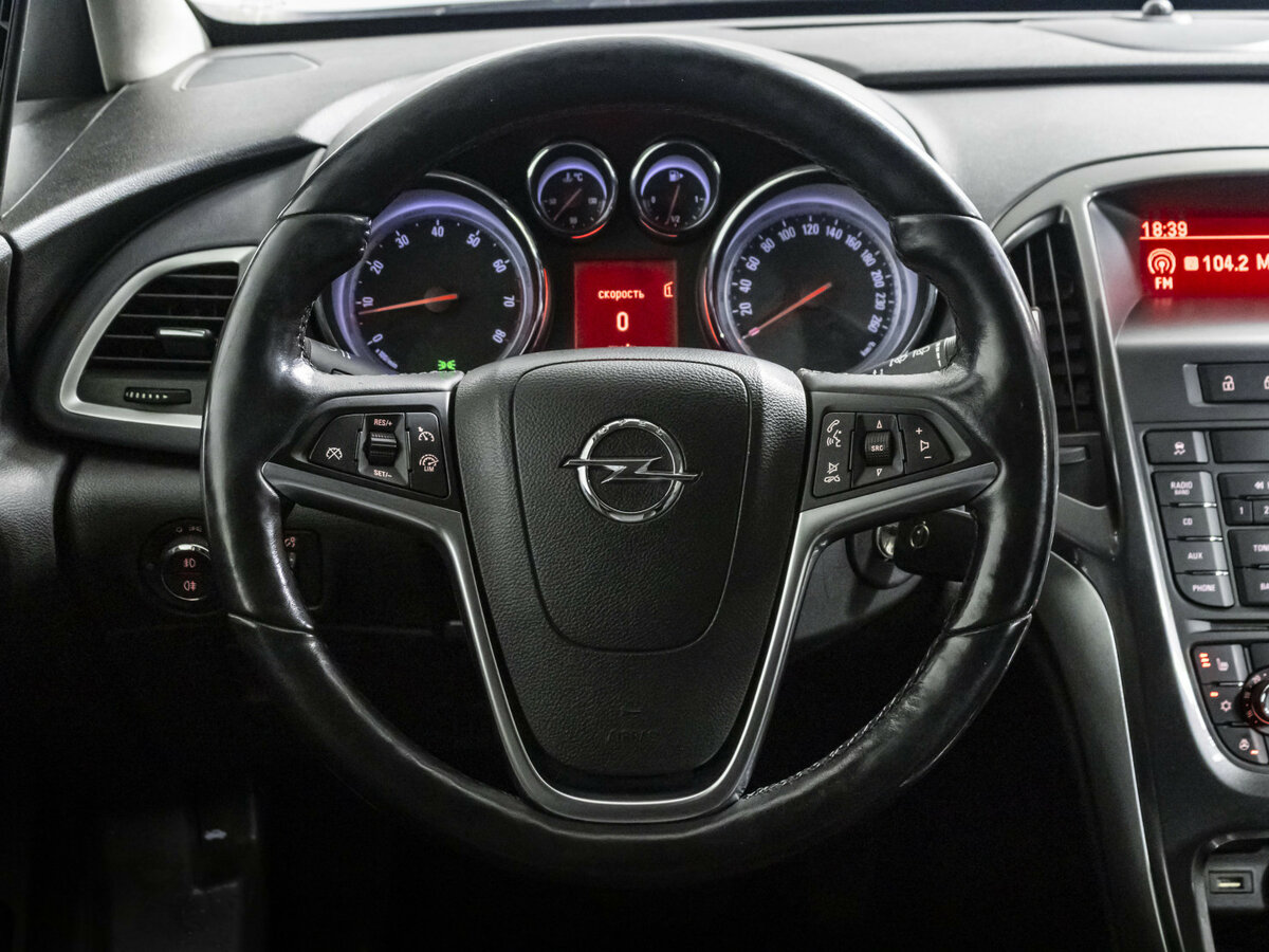 Купить Opel Astra, 2013, 171 209 км.. Фото: #10