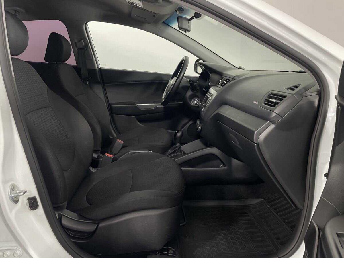 Купить Kia Rio, 2016, 93 547 км.. Фото: #12