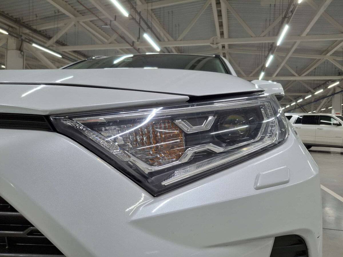 Купить Toyota RAV4, 2021, 92 501 км.. Фото: #15