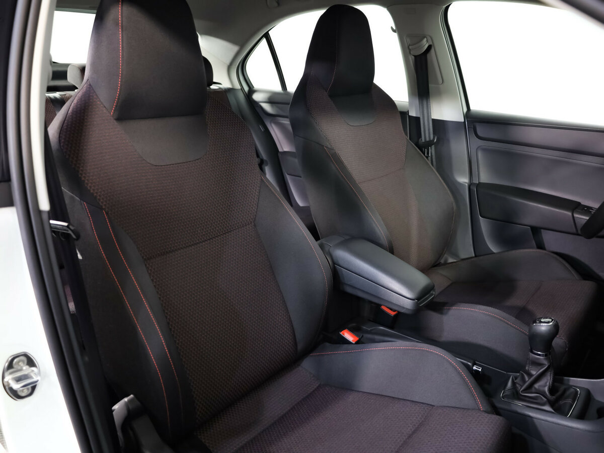 Купить Skoda Rapid, 2015, 56 253 км.. Фото: #13