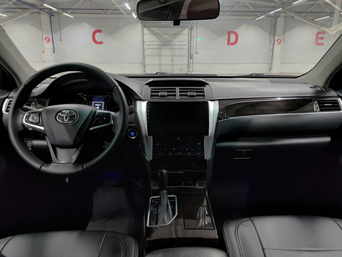 Купить Toyota Camry, 2017, 137 498 км.. Фото: #13