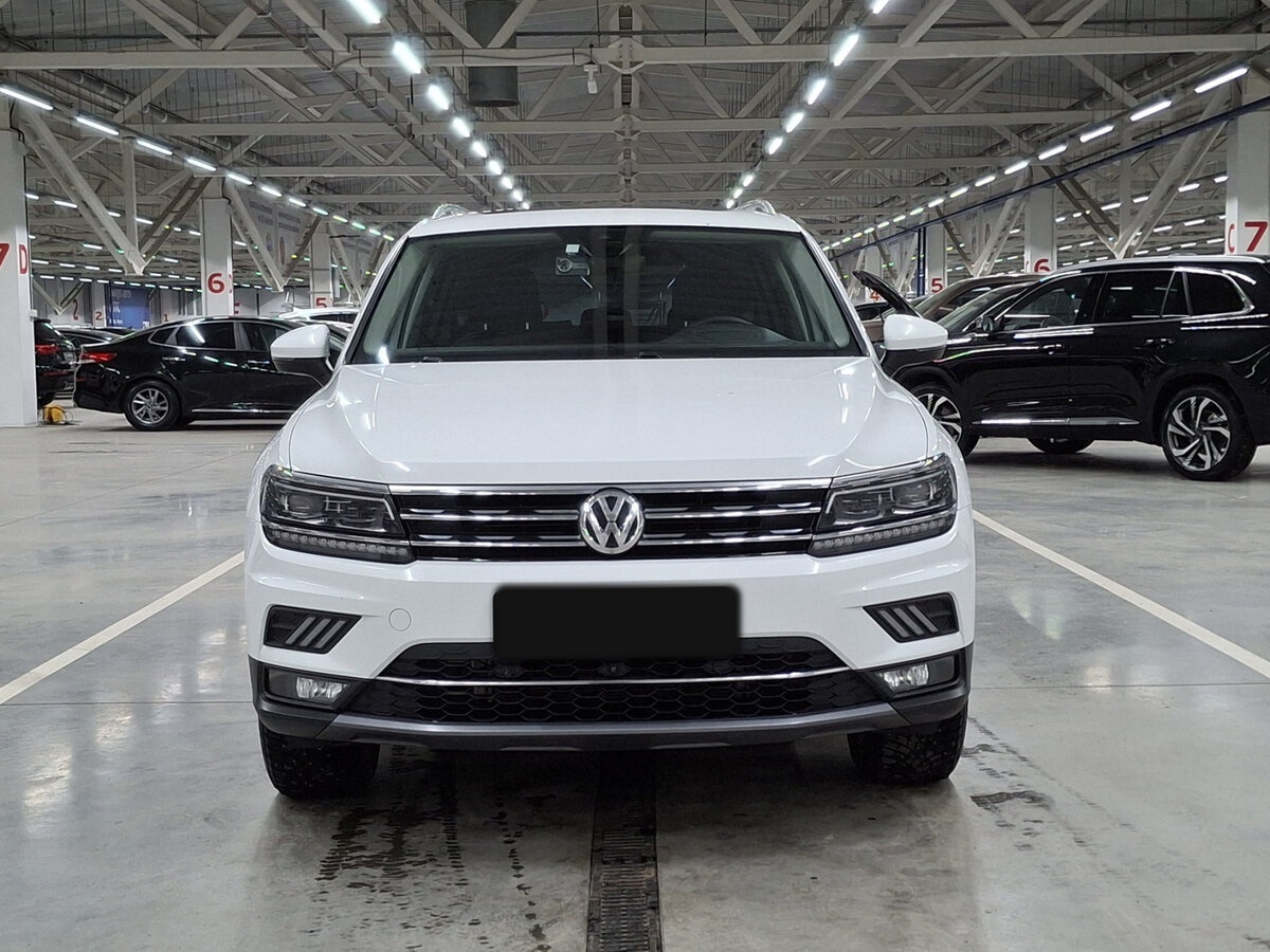 Купить Volkswagen Tiguan, 2018, 138 001 км.. Фото: #1