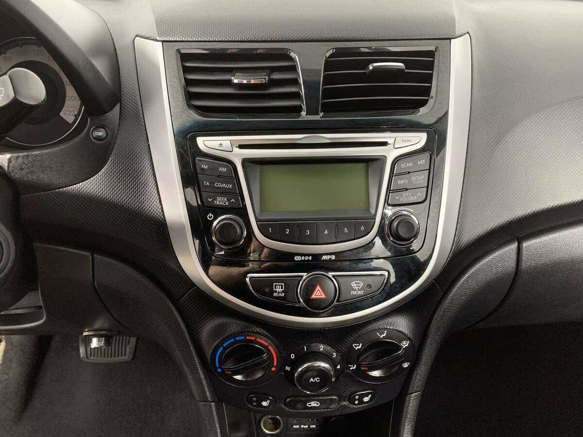 Купить Hyundai Solaris, 2013, 56 055 км.. Фото: #12