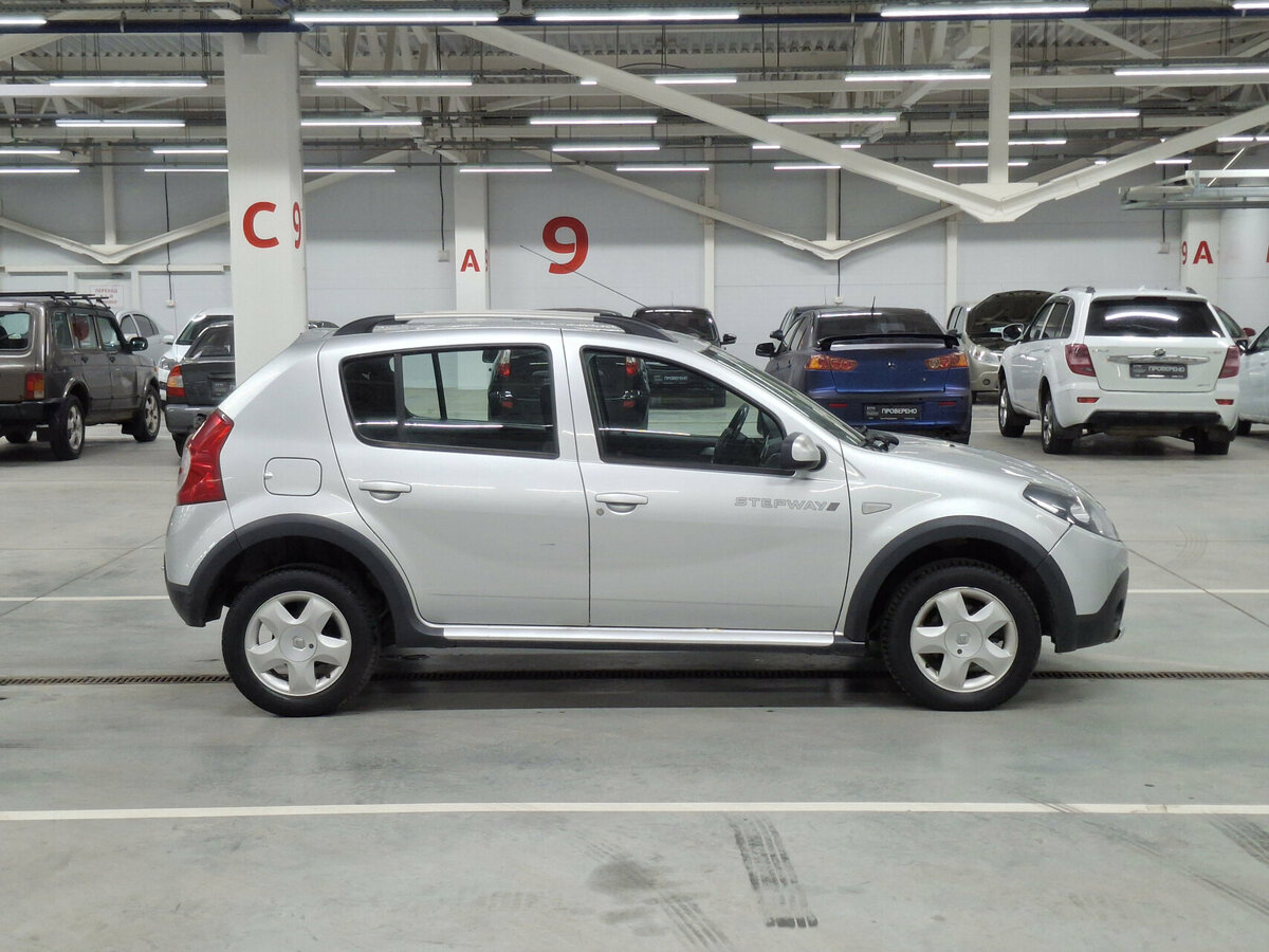 Купить Renault Sandero, 2013, 95 501 км.. Фото: #3