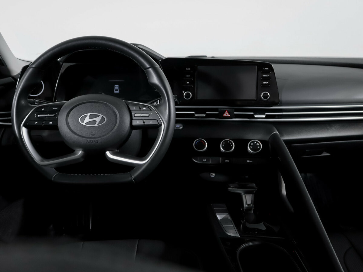 Купить Hyundai Elantra, 2023, 48 993 км.. Фото: #9