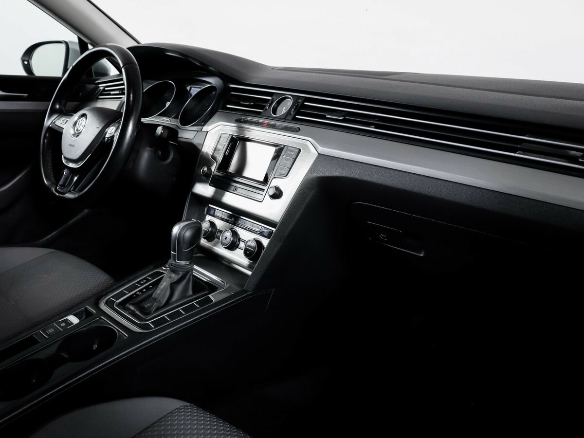 Купить Volkswagen Passat, 2017, 80 920 км.. Фото: #8