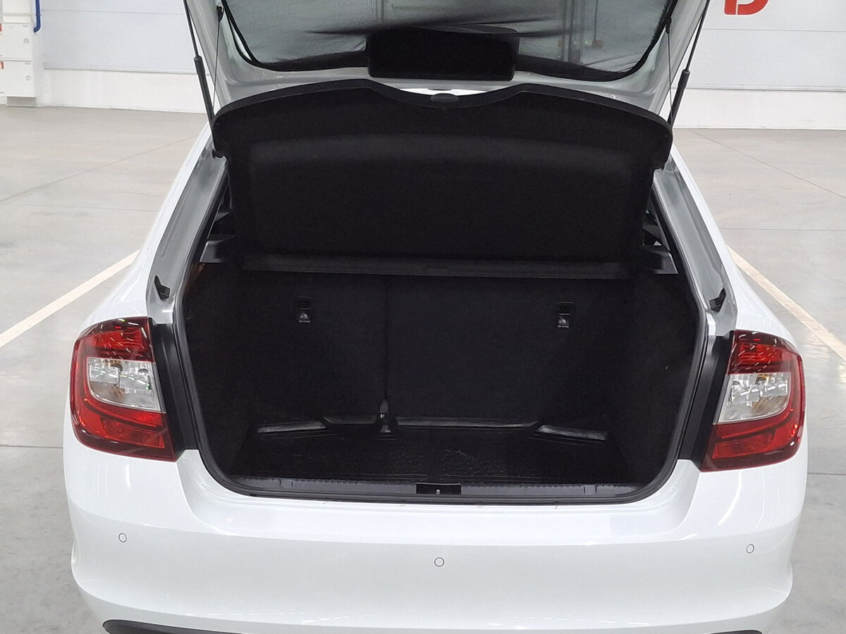 Купить Skoda Rapid, 2018, 116 339 км.. Фото: #9