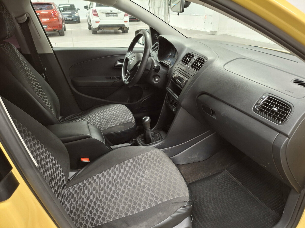 Купить Volkswagen Polo, 2017, 100 125 км.. Фото: #10