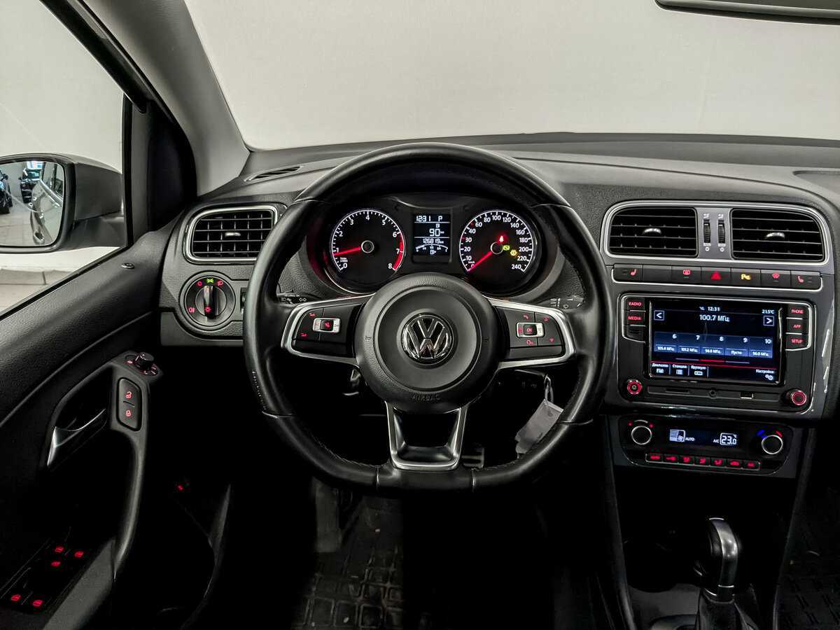 Купить Volkswagen Polo, 2018, 126 810 км.. Фото: #19