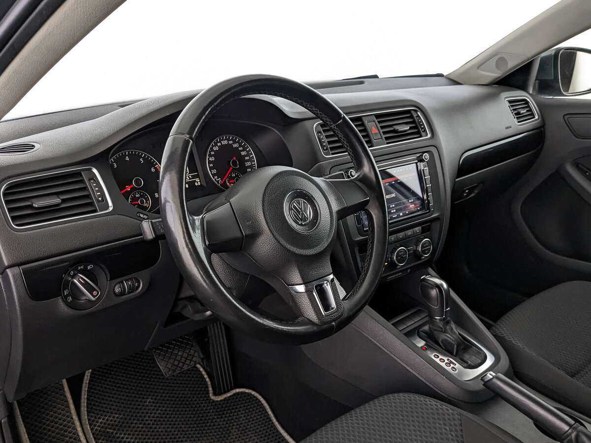 Купить Volkswagen Jetta, 2012, 125 436 км.. Фото: #9