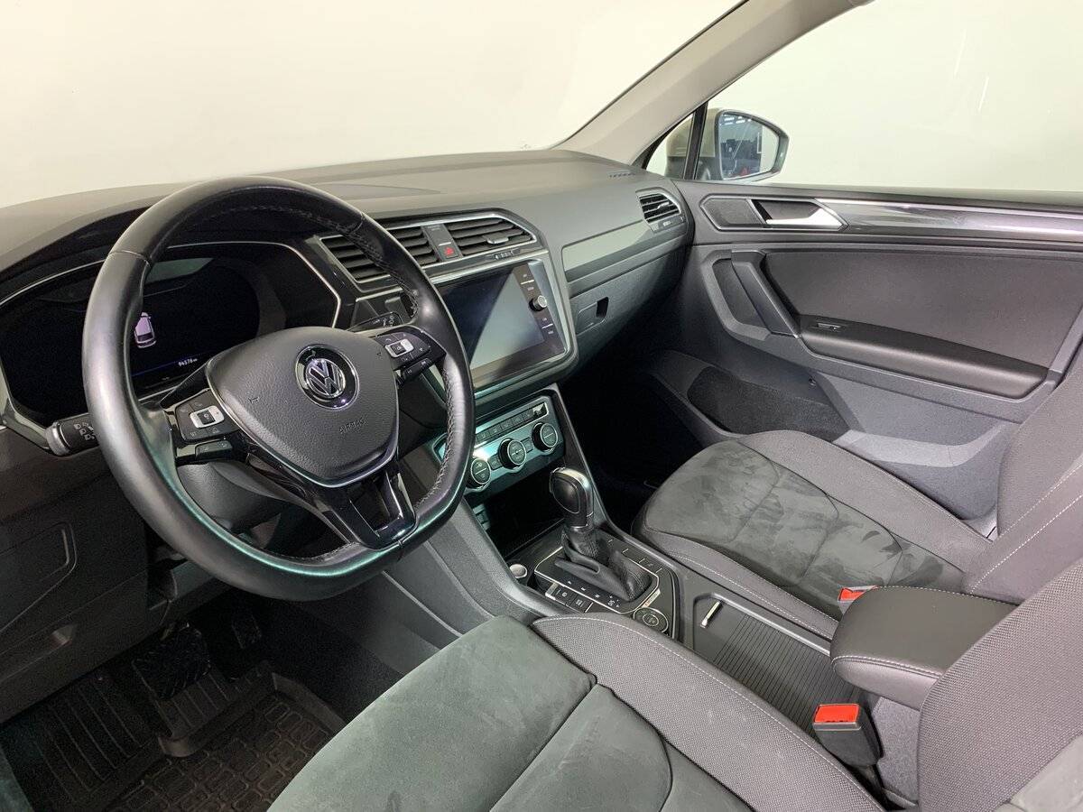 Купить Volkswagen Tiguan, 2018, 94 573 км.. Фото: #10