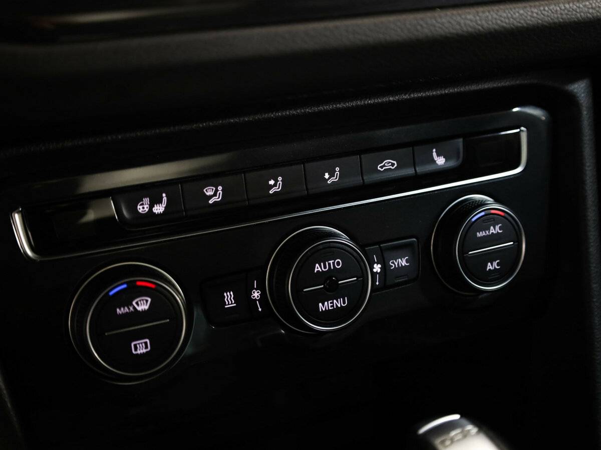 Купить Volkswagen Tiguan, 2019, 132 652 км.. Фото: #15