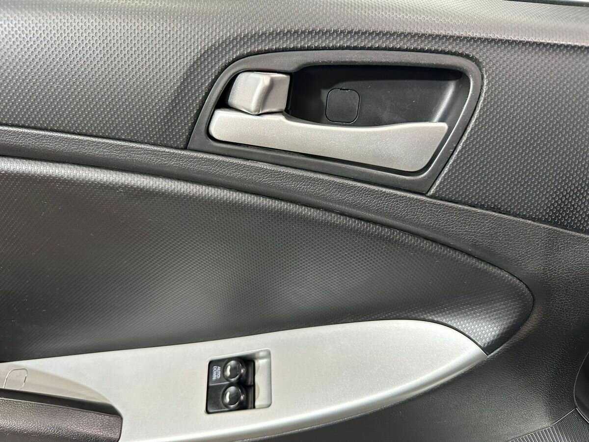 Купить Hyundai Solaris, 2014, 104 006 км.. Фото: #13