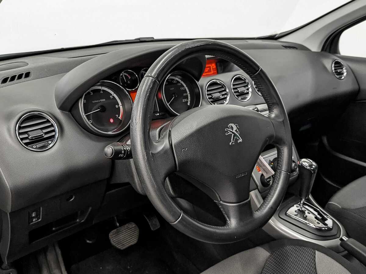 Купить Peugeot 308, 2012, 43 468 км.. Фото: #15