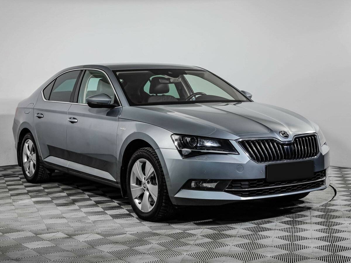 Купить Skoda Superb, 2016, 74 369 км.. Фото: #2