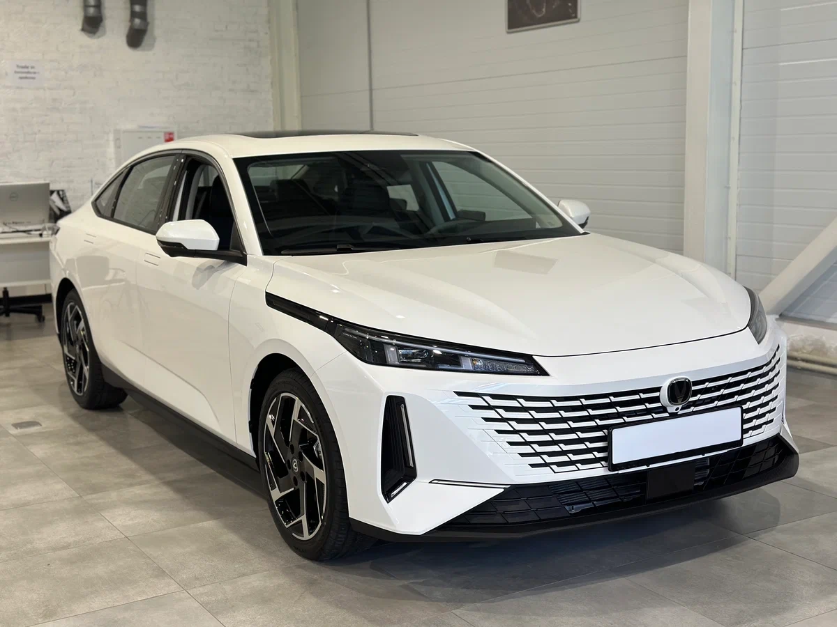 Changan Lamore в наличии по цене от 2 790 000 рублей