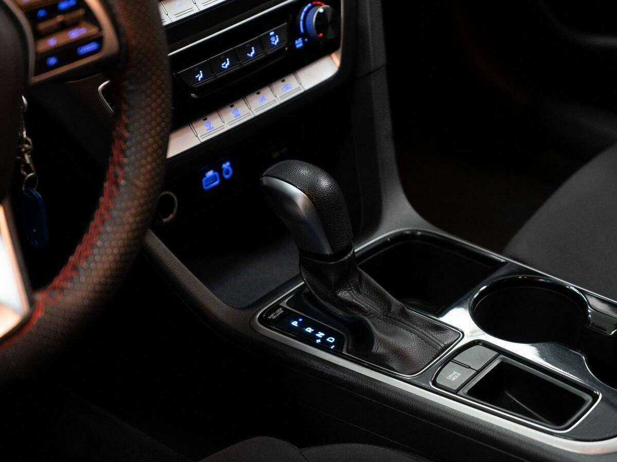 Купить Hyundai Sonata, 2018, 120 000 км.. Фото: #10